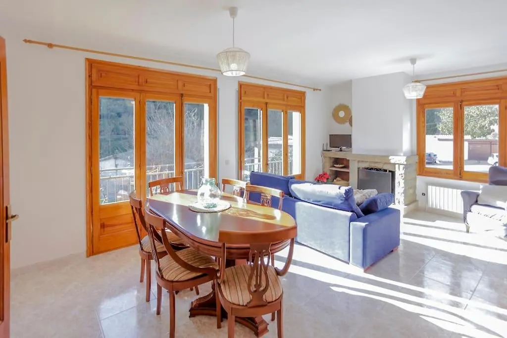 Holiday home Can Matret, Casa Amb Jardi En Un Entorn Rural Osor